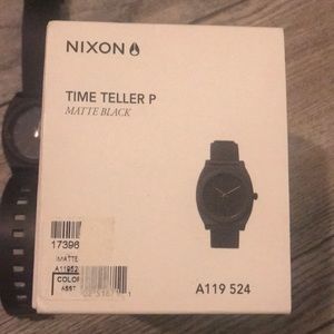 Nixon time teller matte black